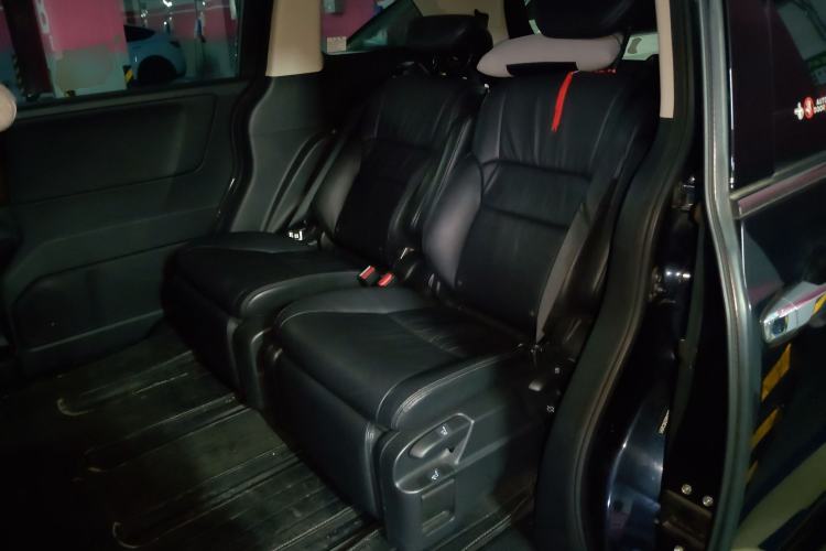 Used Honda Odyssey 2015 Updated Version 2.4L Smart Edition Left Rear Seat