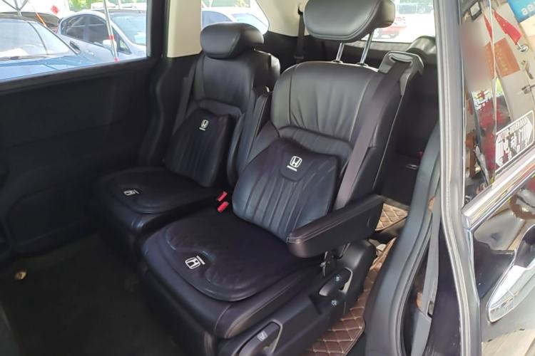 Used Honda Odyssey 2015 Updated Version 2.4L Smart Edition Left Rear Seat