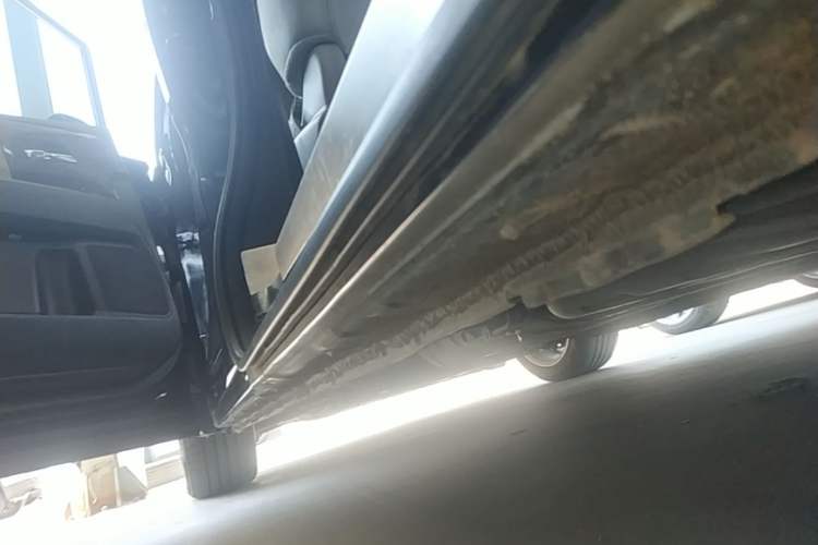 Used Honda Odyssey 2015 Updated Version 2.4L Smart Edition Left Side Sill