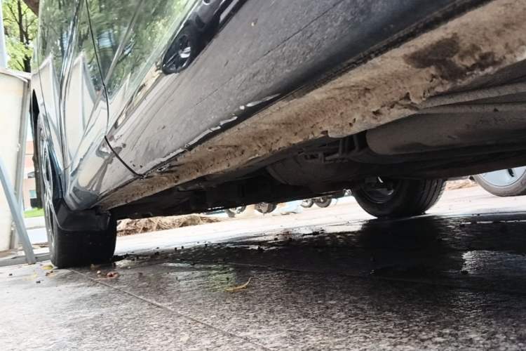 Used Honda Odyssey 2015 Updated Version 2.4L Smart Edition Left Side Sill