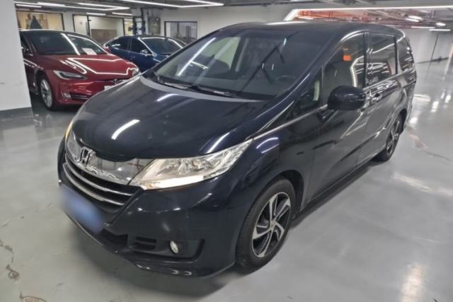 Used Honda Odyssey 2015 Revised Version 2.4L Supreme Edition