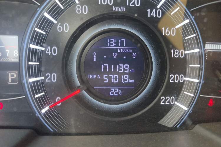 Used Honda Odyssey 2015 Updated Version 2.4L Smart Edition Odometer Close Up