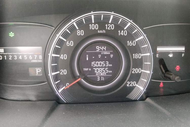 Used Honda Odyssey 2015 2.4L Smart Edition Odometer Close Up