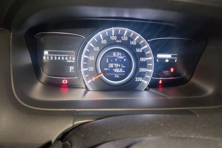 Used Honda Odyssey 2015 Updated Version 2.4L Smart Edition Odometer Close Up