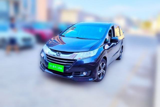 Używany Honda Odyssey 2015 Revised 2.4L Luxury Edition