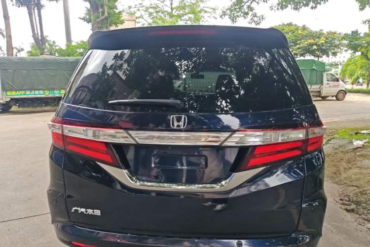 Used Honda Odyssey 2015 Updated Version 2.4L Smart Edition Rear