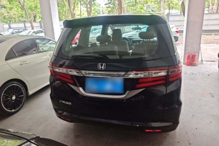 Used Honda Odyssey 2015 Revised 2.4L Luxury Edition Rear