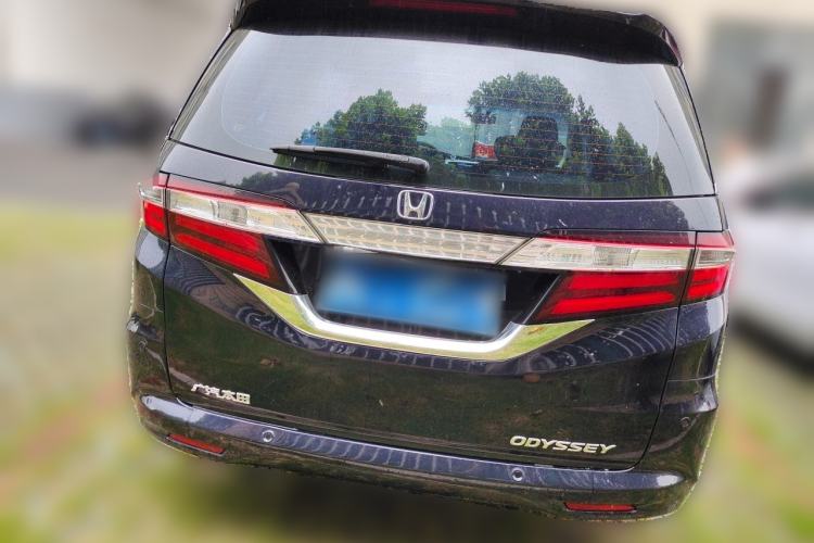 Used Honda Odyssey 2015 Revised 2.4L Luxury Edition Rear