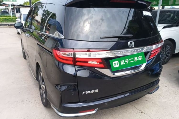 Used Honda Odyssey 2015 Updated 2.4L Smart Cool Version Rear Left 45 Deg