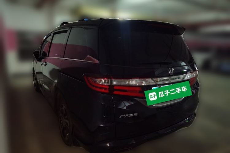 Used Honda Odyssey 2015 Updated Version 2.4L Smart Edition Rear Left 45 Deg