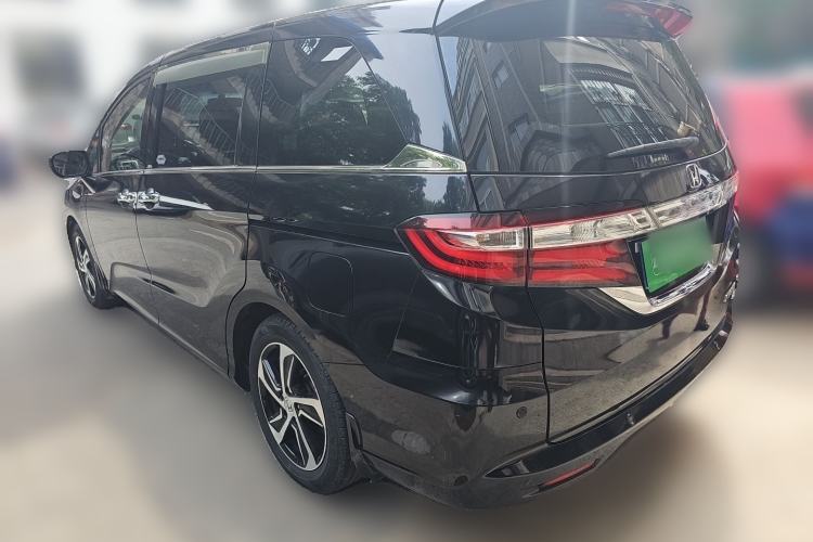 Used Honda Odyssey 2015 Updated Version 2.4L Smart Edition Rear Left 45 Deg