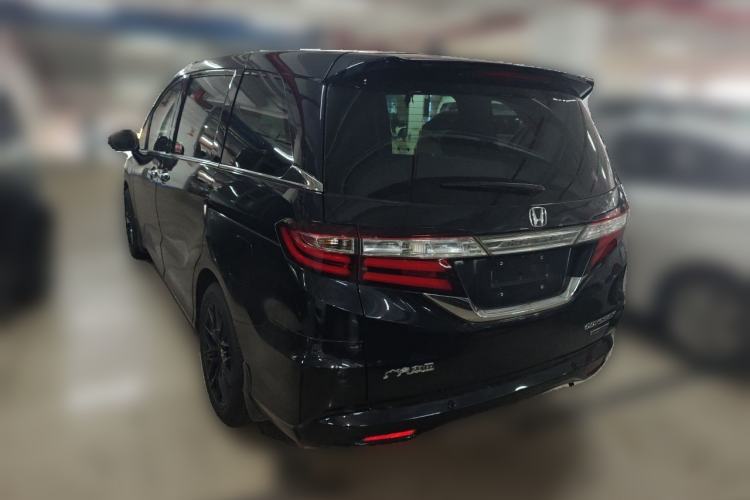 Used Honda Odyssey 2015 Updated Version 2.4L Smart Edition Rear Left 45 Deg