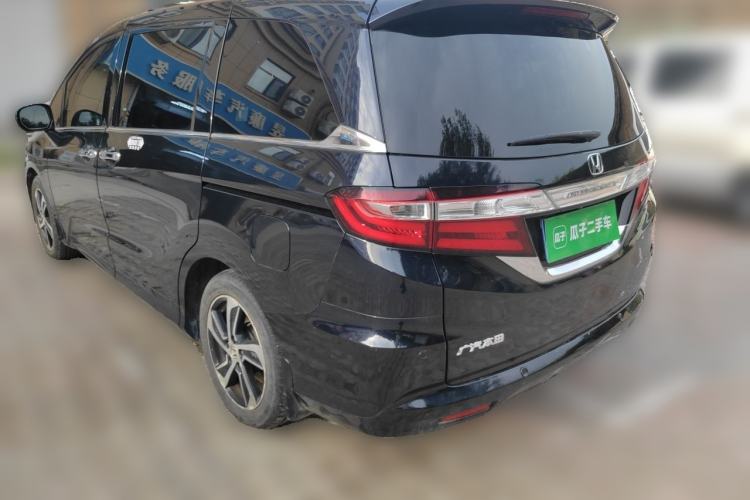 Used Honda Odyssey 2015 Updated Version 2.4L Smart Edition Rear Left 45 Deg