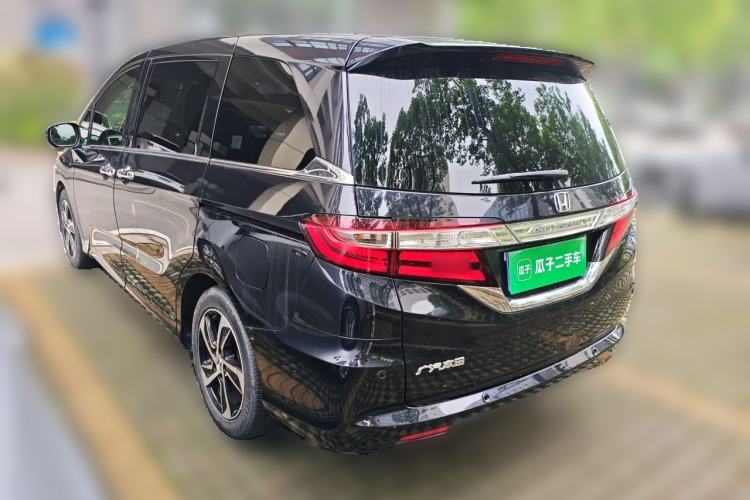Used Honda Odyssey 2015 Updated Version 2.4L Smart Edition Rear Left 45 Deg