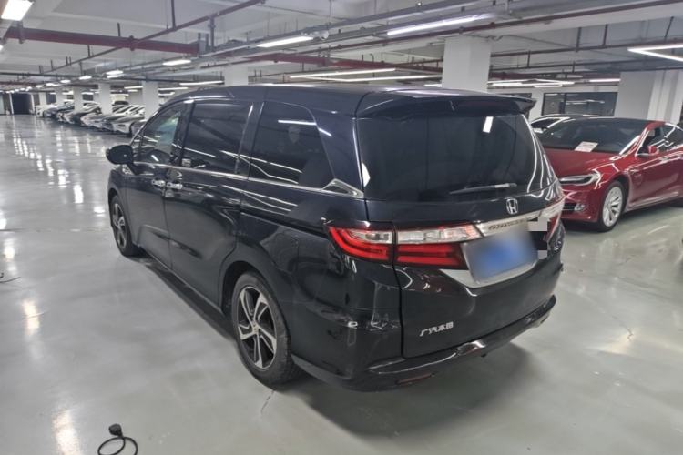 Used Honda Odyssey 2015 Revised Version 2.4L Supreme Edition Rear Left 45 Deg