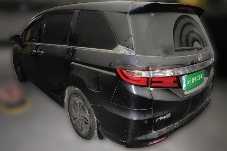 Used Honda Odyssey 2015 Updated Version 2.4L Smart Edition Rear Left 45 Deg