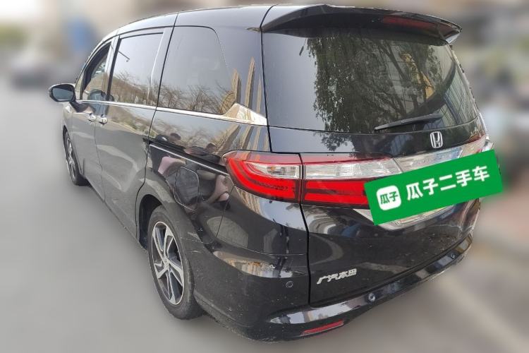 Used Honda Odyssey 2015 Updated Version 2.4L Smart Edition Rear Left 45 Deg