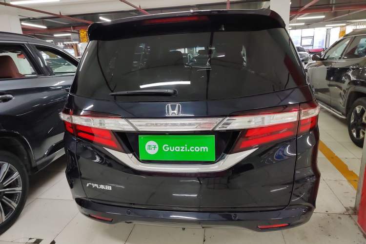 Used Honda Odyssey 2015 2.4L Supreme Edition Rear