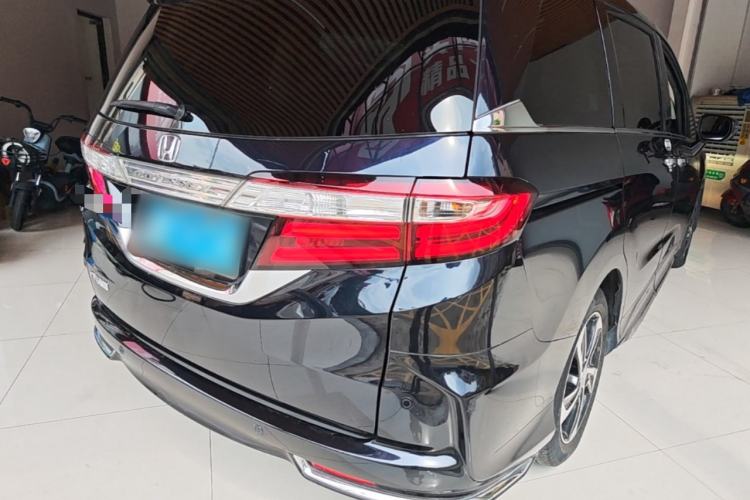 Used Honda Odyssey 2015 Updated 2.4L Smart Cool Version Rear Right 45 Deg