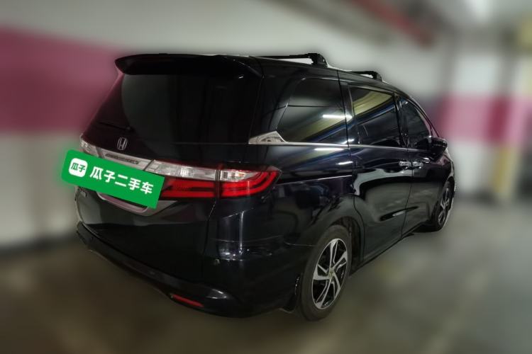 Used Honda Odyssey 2015 Updated Version 2.4L Smart Edition Rear Right 45 Deg
