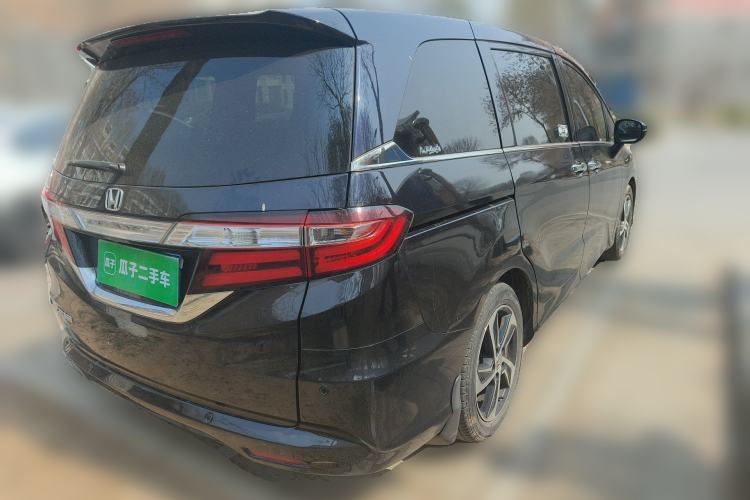 Used Honda Odyssey 2015 Updated Version 2.4L Smart Edition Rear Right 45 Deg