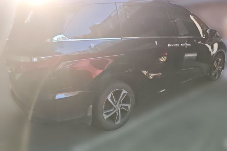 Used Honda Odyssey 2015 Updated Version 2.4L Smart Edition Rear Right 45 Deg