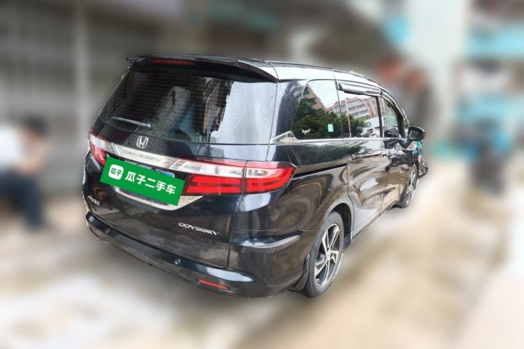 Used Honda Odyssey 2015 Revised 2.4L Luxury Edition Rear Right 45 Deg