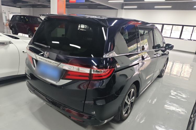 Used Honda Odyssey 2015 2.4L Luxury Edition Rear Right 45 Deg