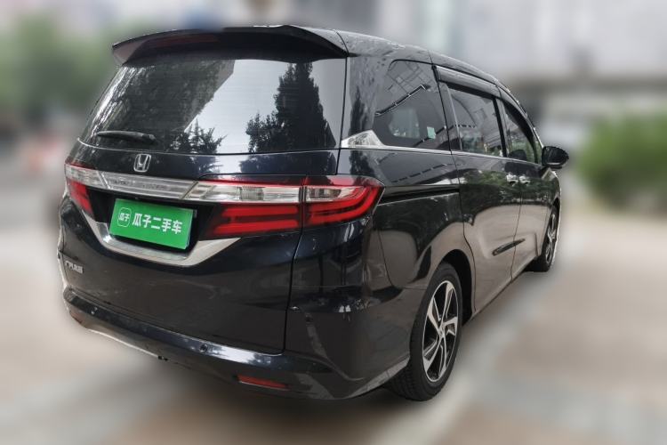 Used Honda Odyssey 2015 Revised 2.4L Luxury Edition Rear Right 45 Deg