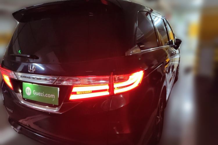 Used Honda Odyssey 2015 2.4L Smart Edition Rear Right 45 Deg