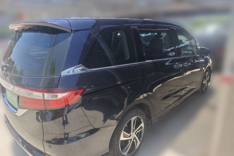 Used Honda Odyssey 2015 Revised 2.4L Luxury Edition Rear Right 45 Deg