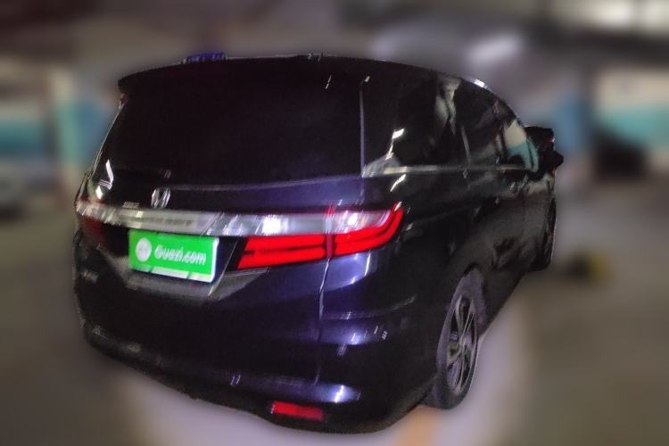 Used Honda Odyssey 2015 2.4L Supreme Edition Rear Right 45 Deg