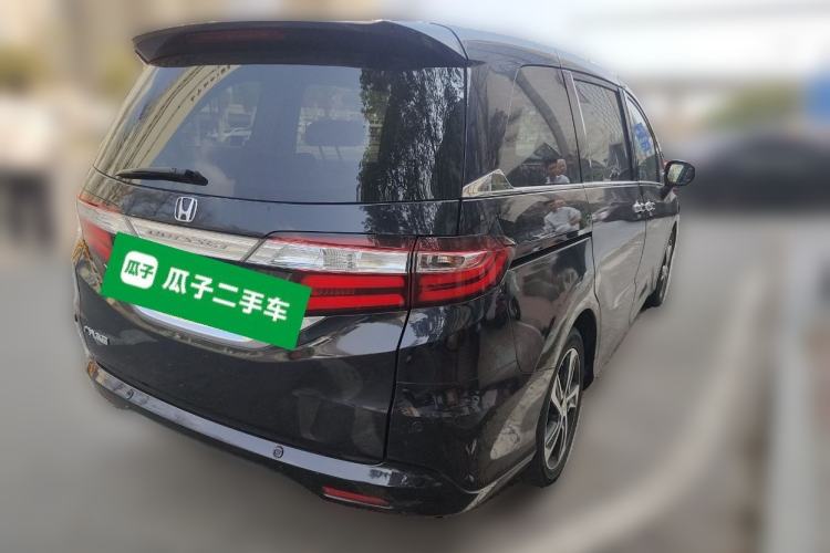 Used Honda Odyssey 2015 Updated Version 2.4L Smart Edition Rear Right 45 Deg
