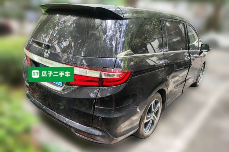 Used Honda Odyssey 2015 Updated Version 2.4L Smart Edition Rear Right 45 Deg