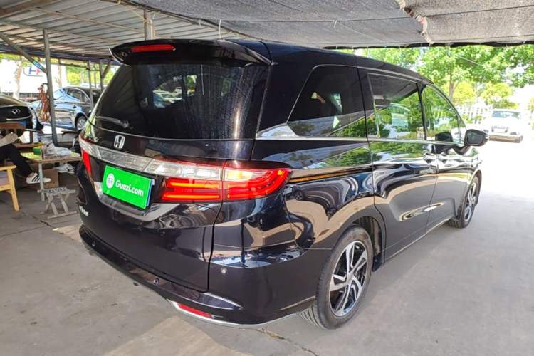 Used Honda Odyssey 2015 Updated Version 2.4L Smart Edition Rear Right 45 Deg