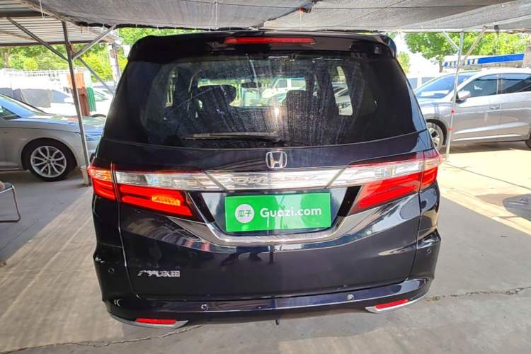 Used Honda Odyssey 2015 Updated Version 2.4L Smart Edition Rear