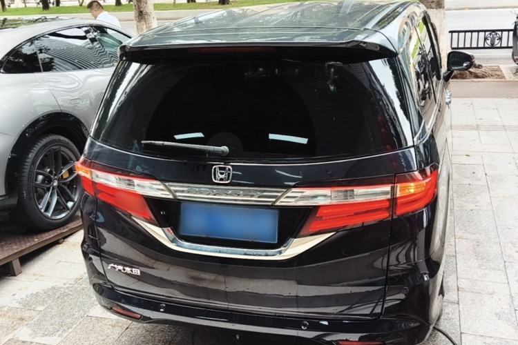 Used Honda Odyssey 2015 Updated Version 2.4L Smart Edition Rear