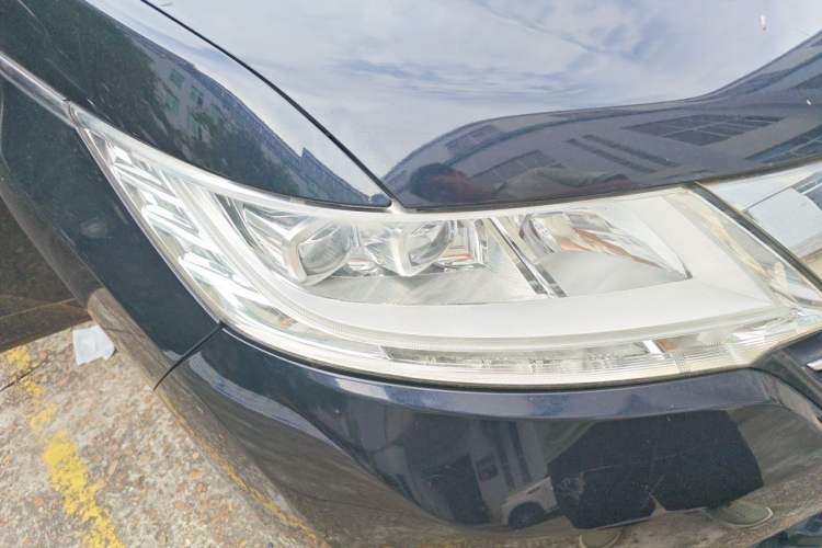 Used Honda Odyssey 2015 Updated Version 2.4L Smart Edition Right Front Headlight