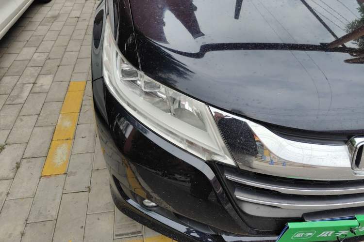 Used Honda Odyssey 2015 2.4L Smart Edition Right Front Headlight
