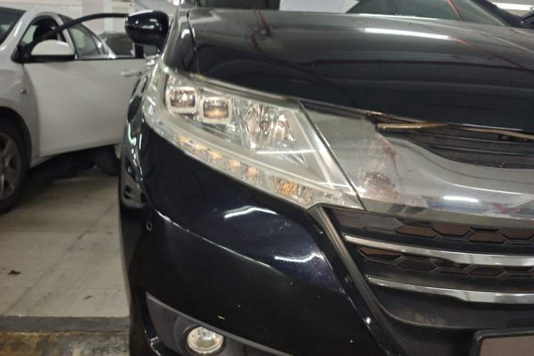 Used Honda Odyssey 2015 Updated Version 2.4L Smart Edition Right Front Headlight