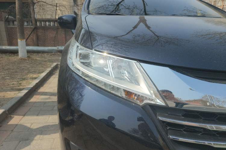 Used Honda Odyssey 2015 Updated Version 2.4L Smart Edition Right Front Headlight