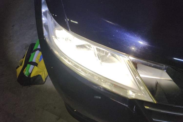 Used Honda Odyssey 2015 2.4L Supreme Edition Right Front Headlight