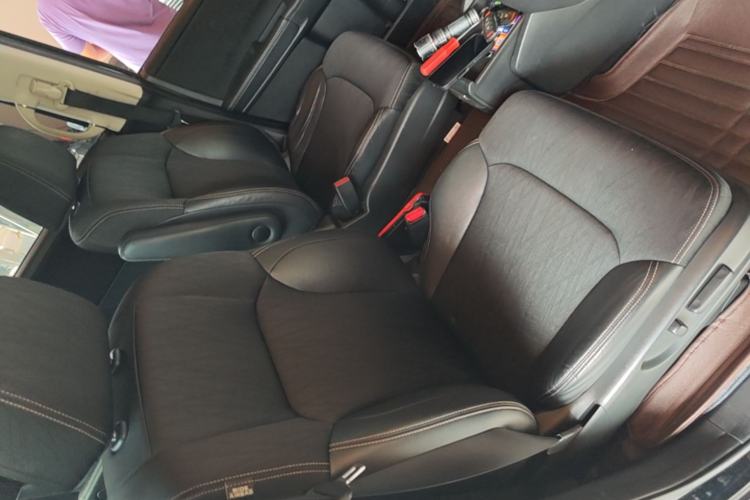 Used Honda Odyssey 2015 Updated 2.4L Smart Cool Version Right Front Seat