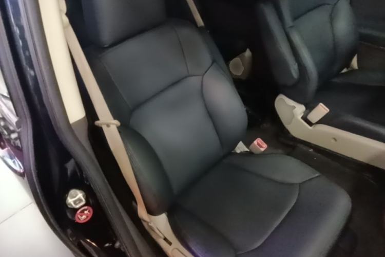 Used Honda Odyssey 2015 Revised Version 2.4L Comfort Edition Right Front Seat
