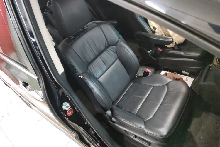 Used Honda Odyssey 2015 2.4L Supreme Edition Right Front Seat