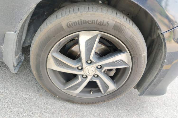 Used Honda Odyssey 2015 2.4L Smart Edition Right Front Wheel Hub