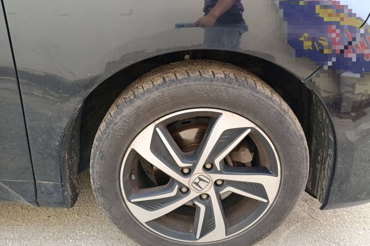 Used Honda Odyssey 2015 Revised 2.4L Luxury Edition Right Front Wheel Hub