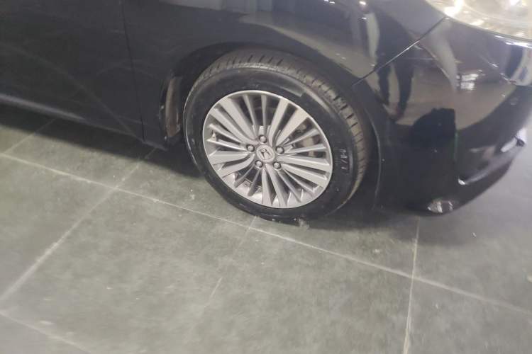 Used Honda Odyssey 2015 Revised 2.4L Luxury Edition Right Front Wheel Hub