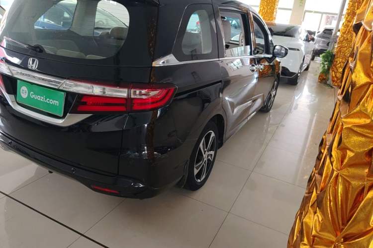 Used Honda Odyssey 2015 Revised 2.4L Luxury Edition Right Rear Taillight