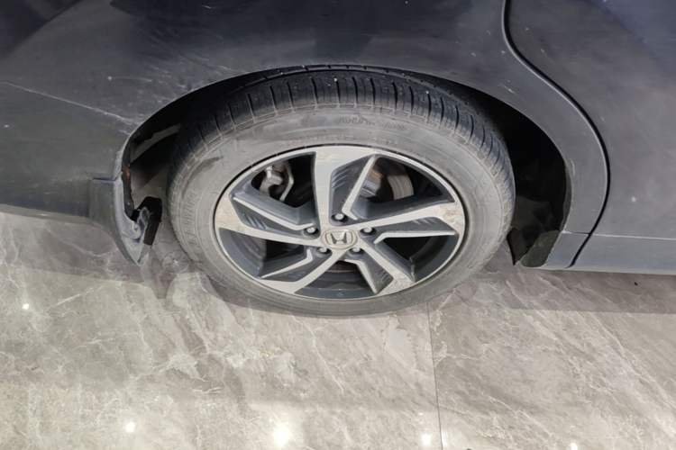 Used Honda Odyssey 2015 Updated Version 2.4L Smart Edition Right Rear Wheel Hub